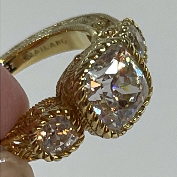 Judith Ripka ring - Picture 2 of 3